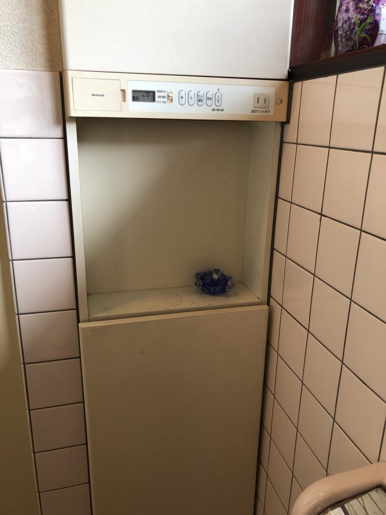 砺波市/お手入れのしやすさとトイレ内収納へのこだわり。どちらも叶えたトイレ改装工事【10226】